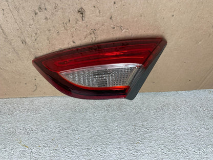 2015 to 2017 Chrysler 200 Sedan Right Passenger  Inner Tail Light Oem Q4847 DW0