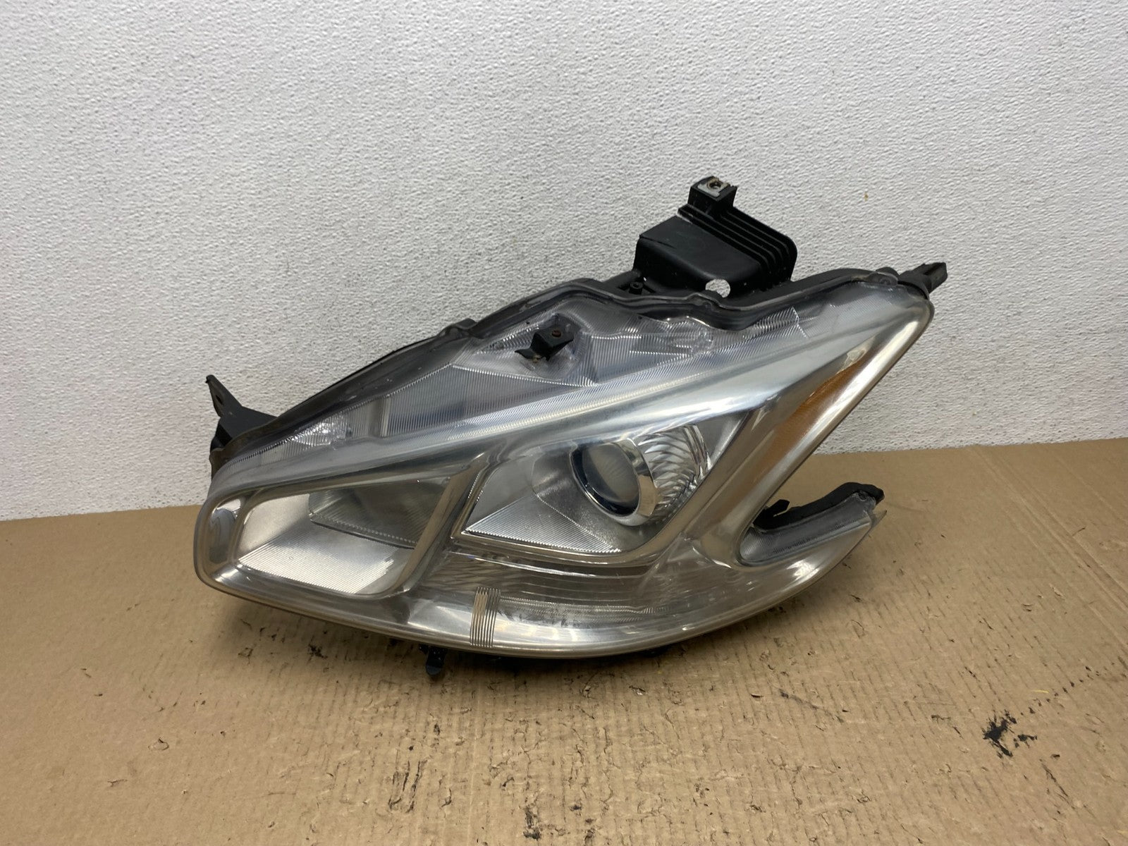Halogen 2009 to 2014 Nissan Maxima Left Driver LH Side Headlight AF7103 DW0