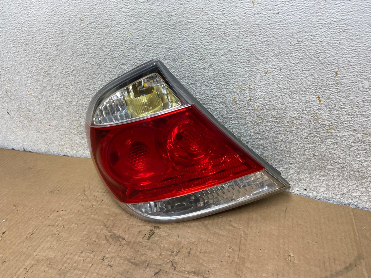 2005 to 2006 Toyota Camry Tail Light Left Driver Lh Side AI8229 LK1