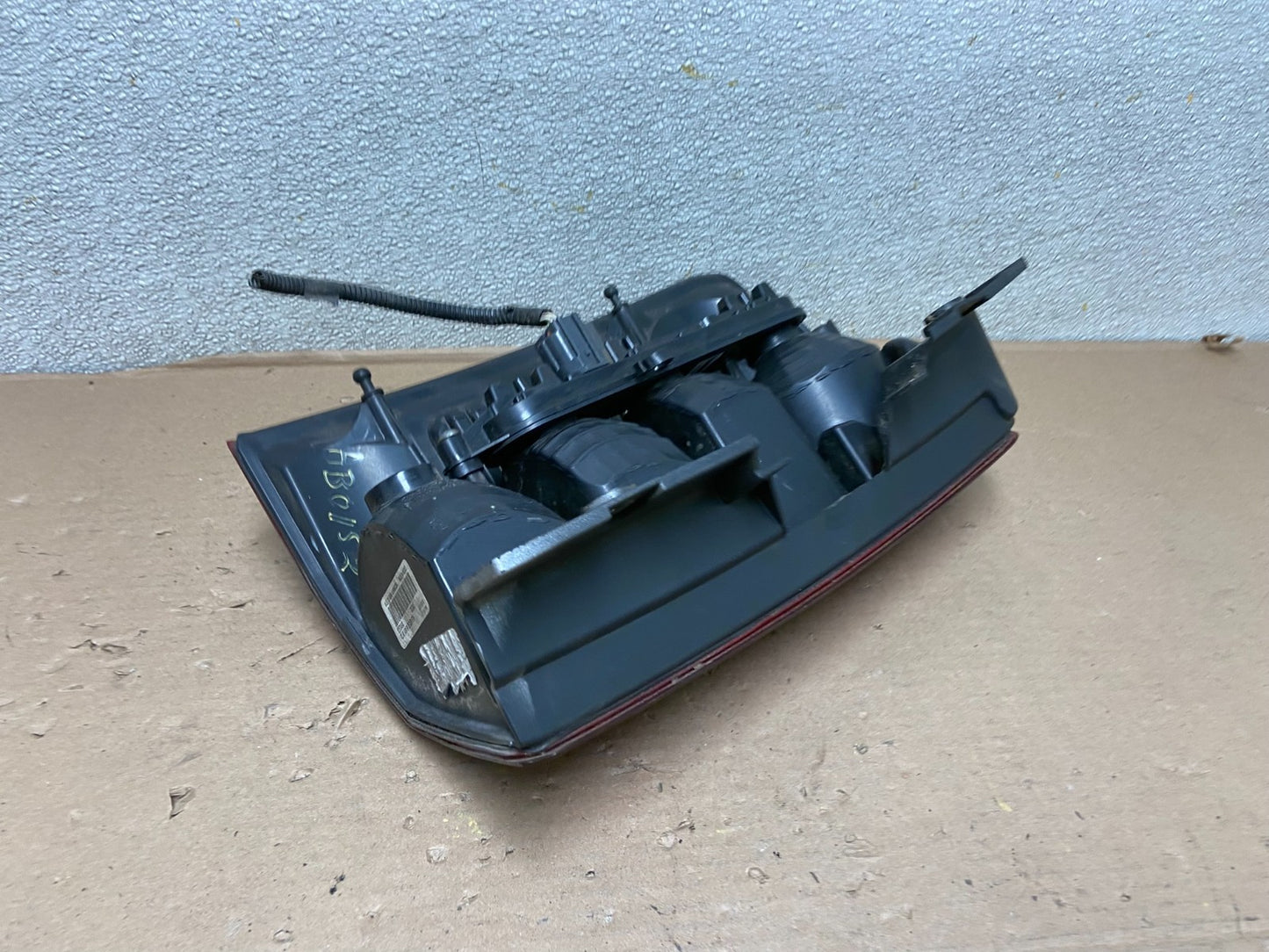 2008 to 2012 Jeep Liberty Right Passenger RH Side Tail Light OEM AB0152 DW3