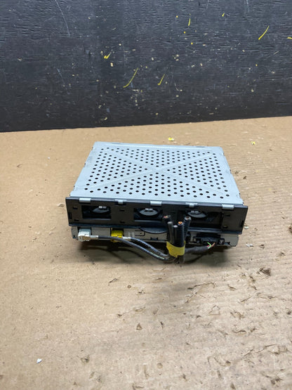 2005 - 2012 Audi A5 A6  Radio Audio Becker Receiver  Oem s8820 DG0