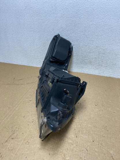 2005 to 2011 Lincoln Town Car Left Driver LH Side Headlight AG1181 DW6