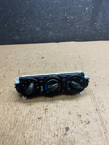 2013 - 2014 Ford Focus Ac Heater Climate Control Temperature af1688 DG0