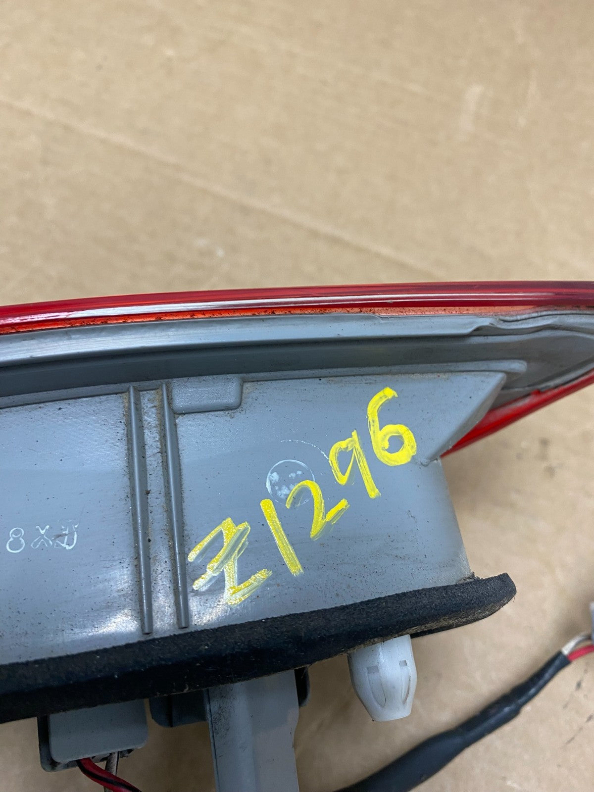 2007-2009 Toyota Camry Hybrid Right Passenger Side Inner Tail Light Oem Z1296 DW6