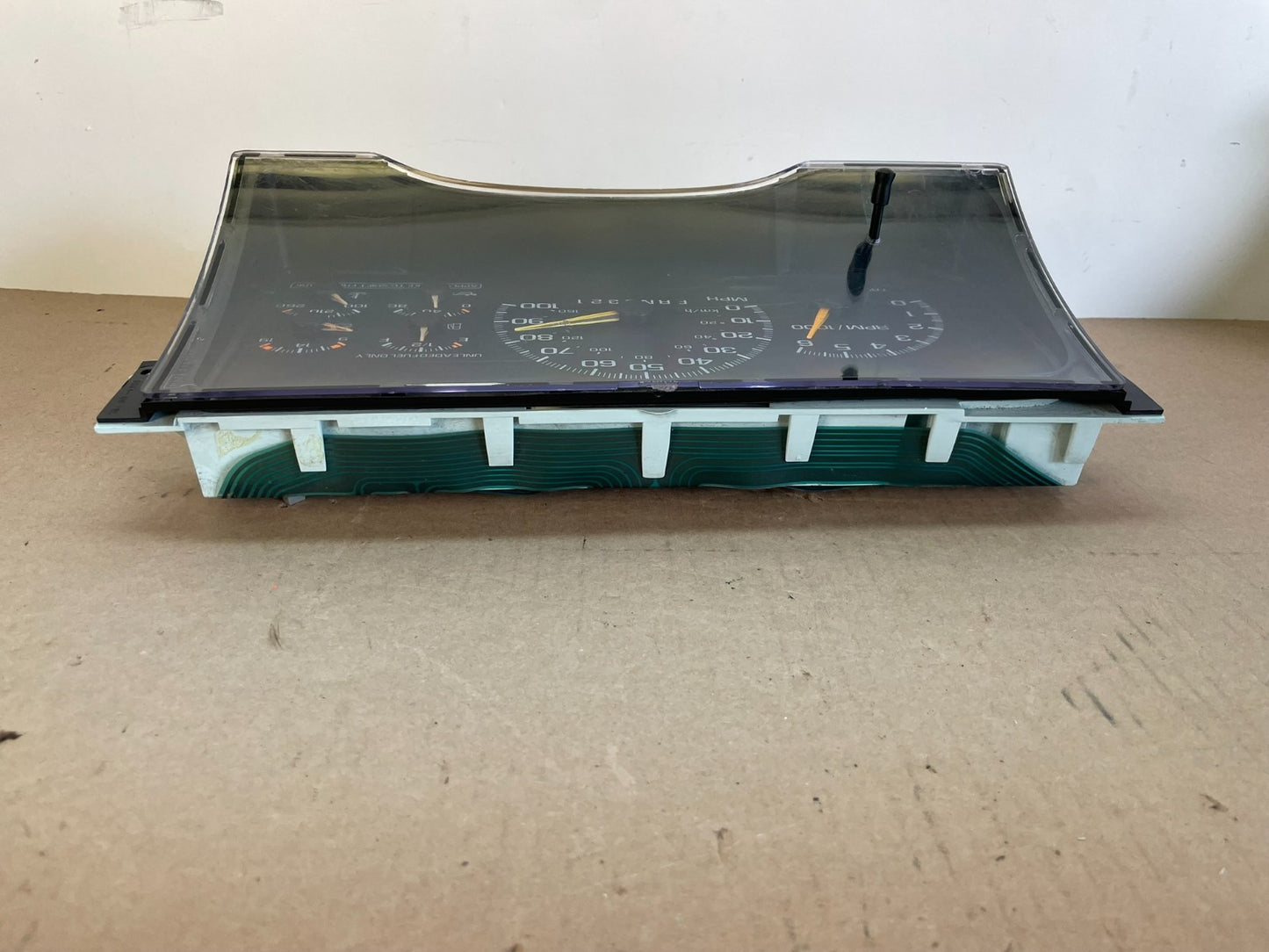 1995 to 1999 Chevrolet Silverado Suburban Cluster Gauge Speedometer AG1051 DG6