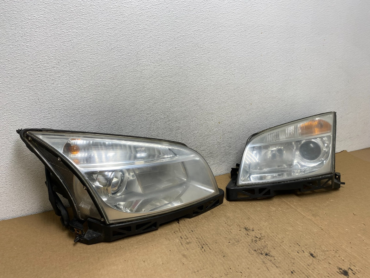 2006 to 2009 Mercury Milan Headlights Left+Right Halogen AG2253 DW2