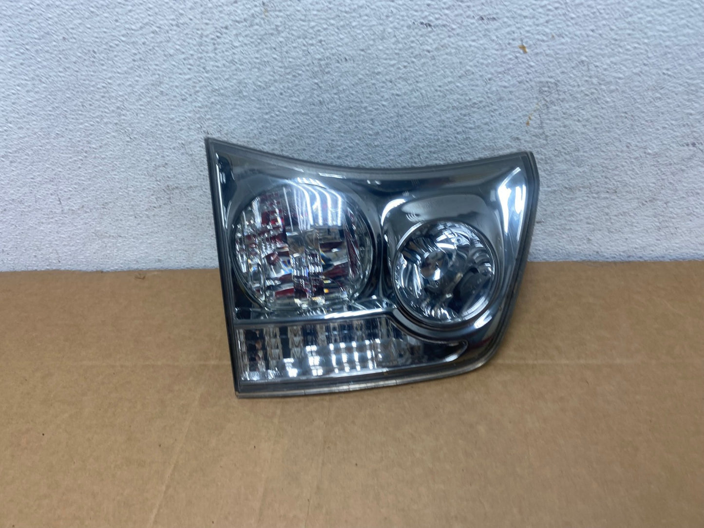2004 to 2009 Lexus Rx350 RX330 Left Driver Inner Tail Light AD5279 LK0