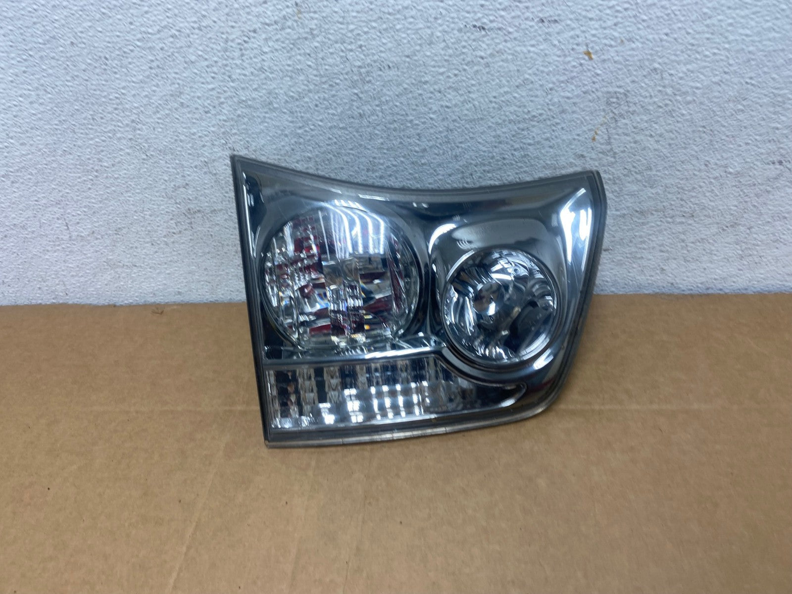 2004 to 2009 Lexus Rx350 RX330 Left Driver Inner Tail Light AD5279 LK0