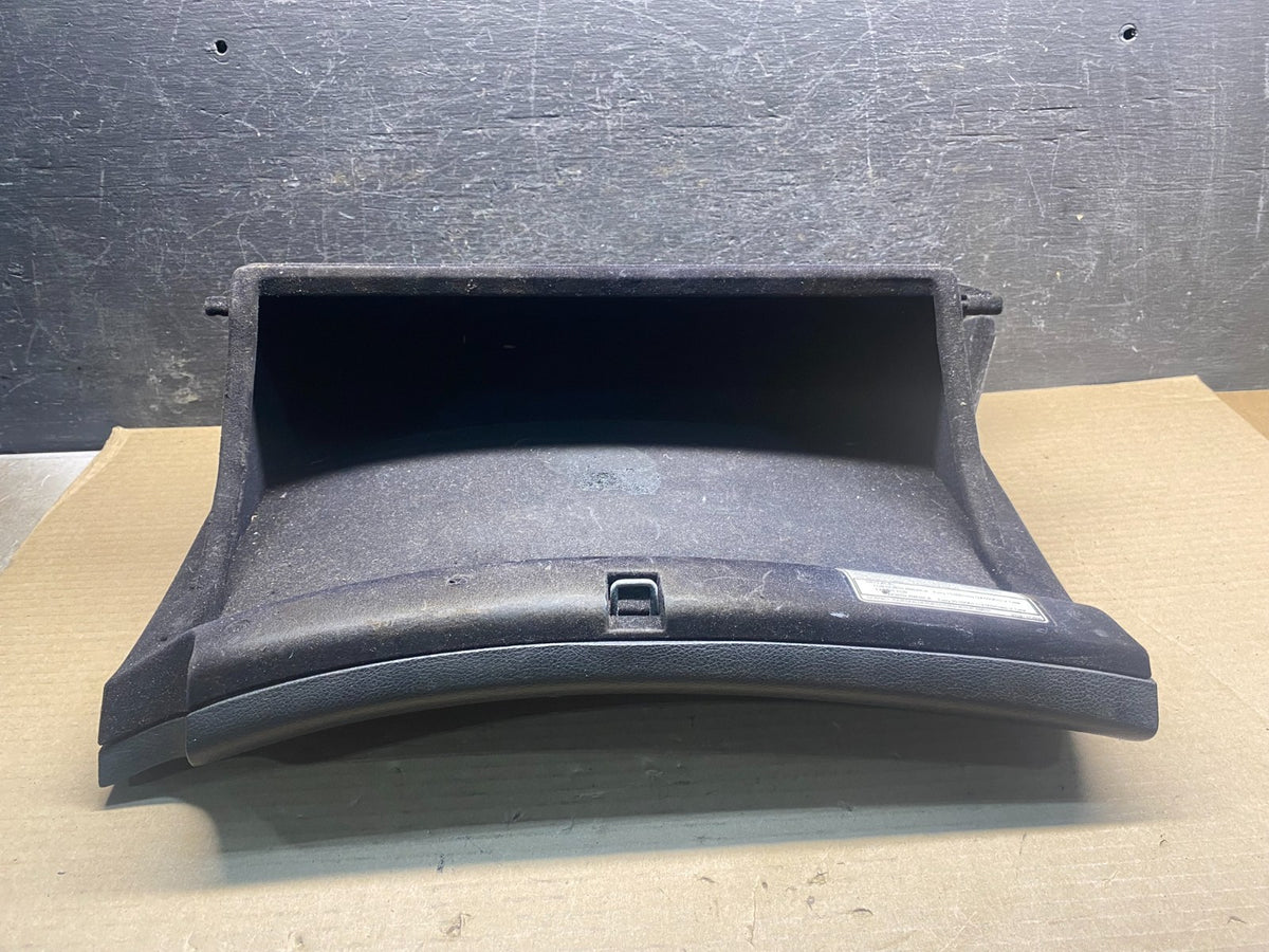 2006 - 2010 Infiniti M35 Front Right Passenger Storage Glove Box AH9719 DG4