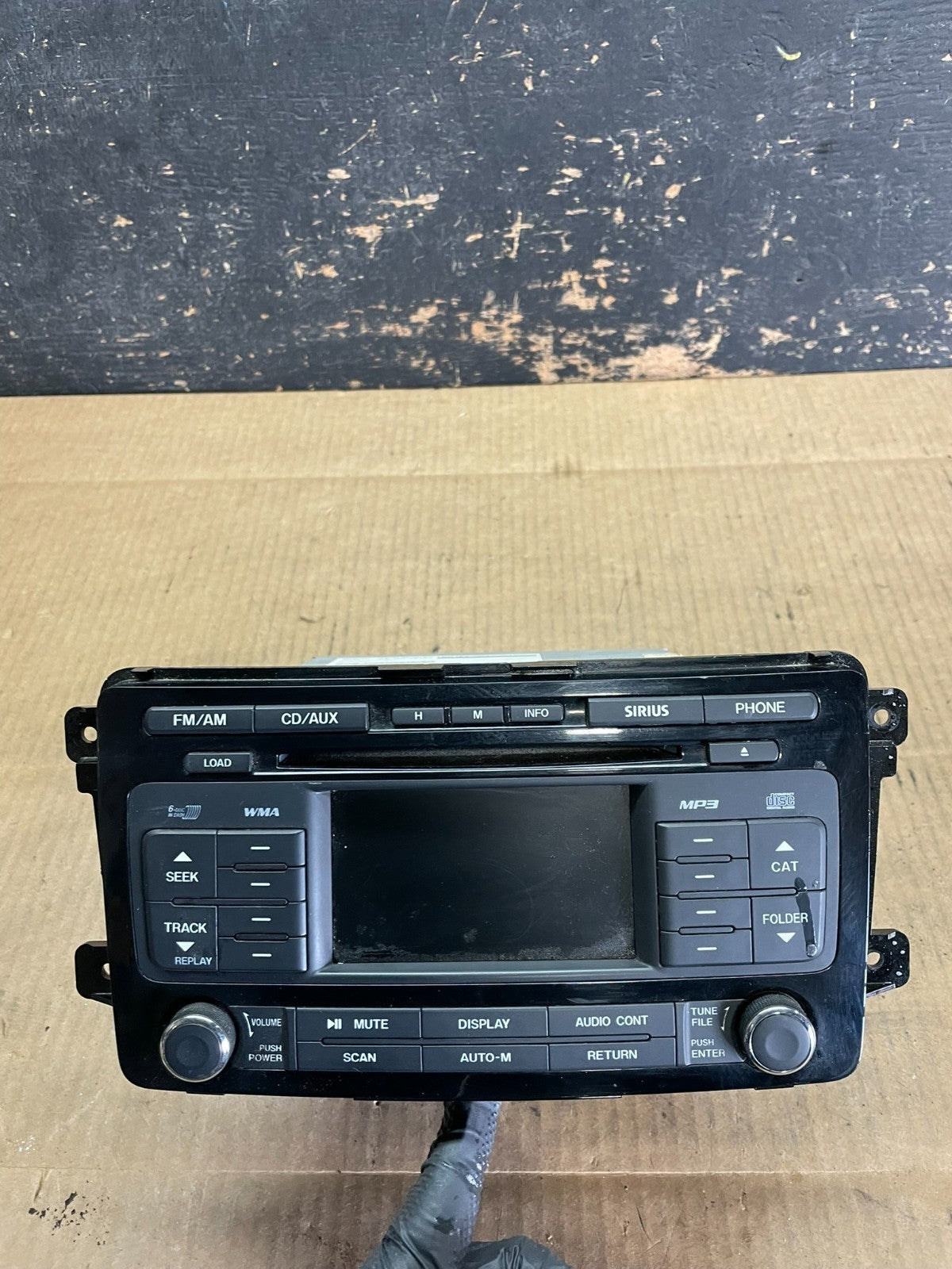 2010 2012 Mazda CX9 CX-9 Radio Stereo CD MP3 Player Screen Display aa9257 DG0