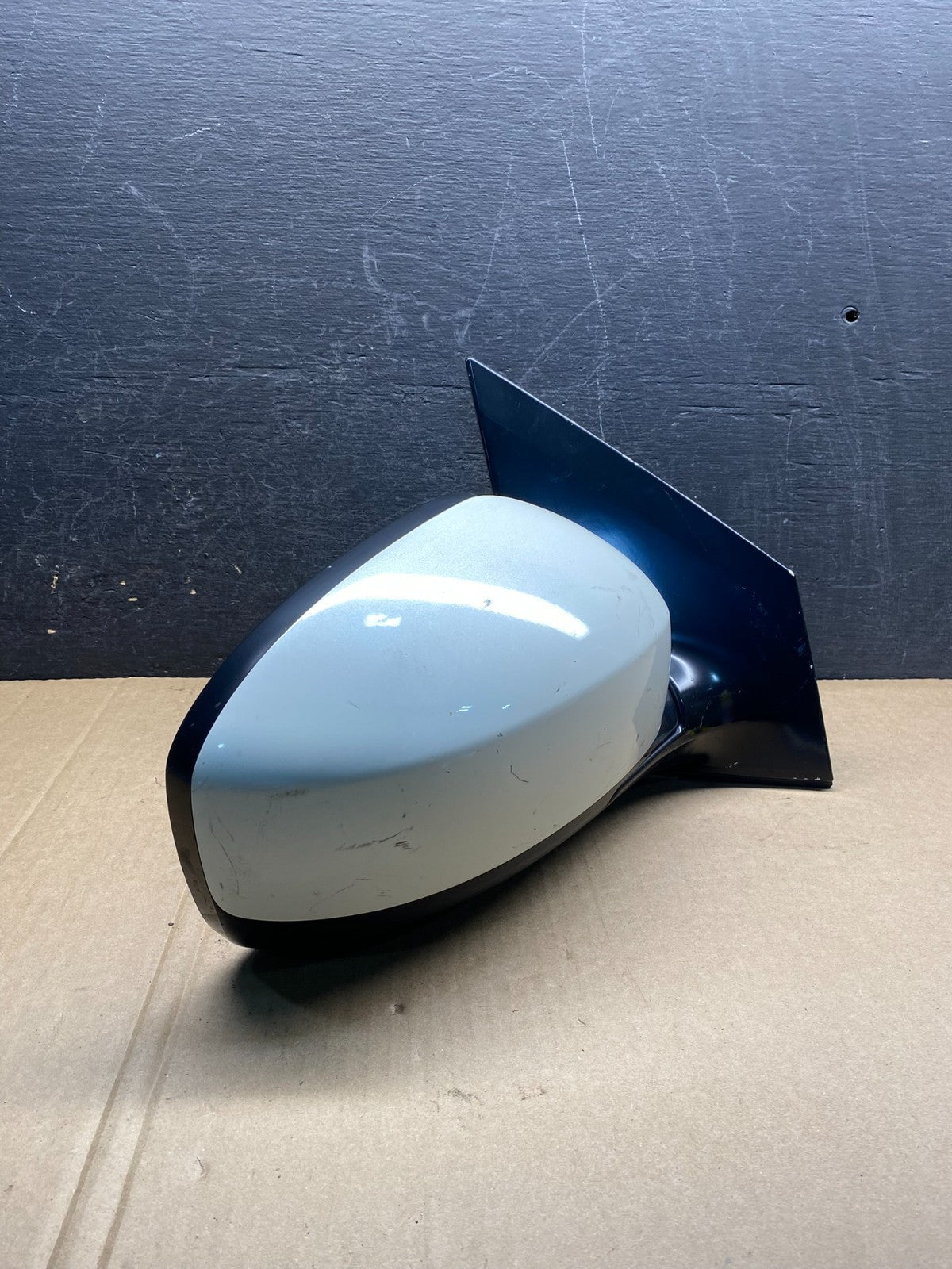 2009 to 2014 Nissan Murano Right Passenger Side View Door Mirror AG3670 DW1