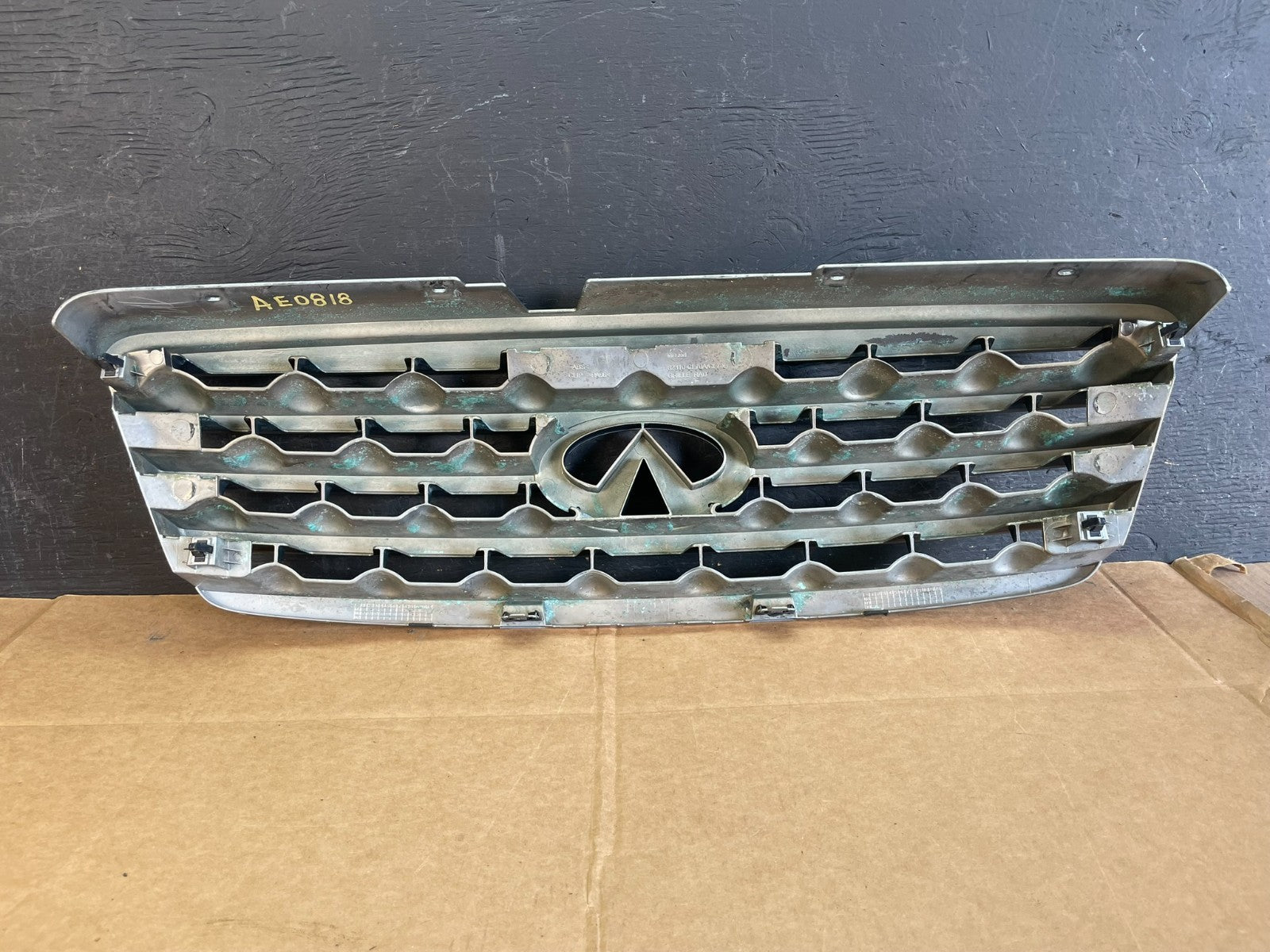 2006 2007 2008 Infiniti Fx35 Front Upper Grill Grille W/ Emblem AE0818 DG5