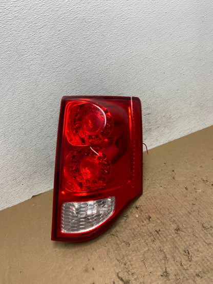 2011 - 2018 Dodge Grand Caravan Right Passenger RH Tail Light Led AF8407 DW2