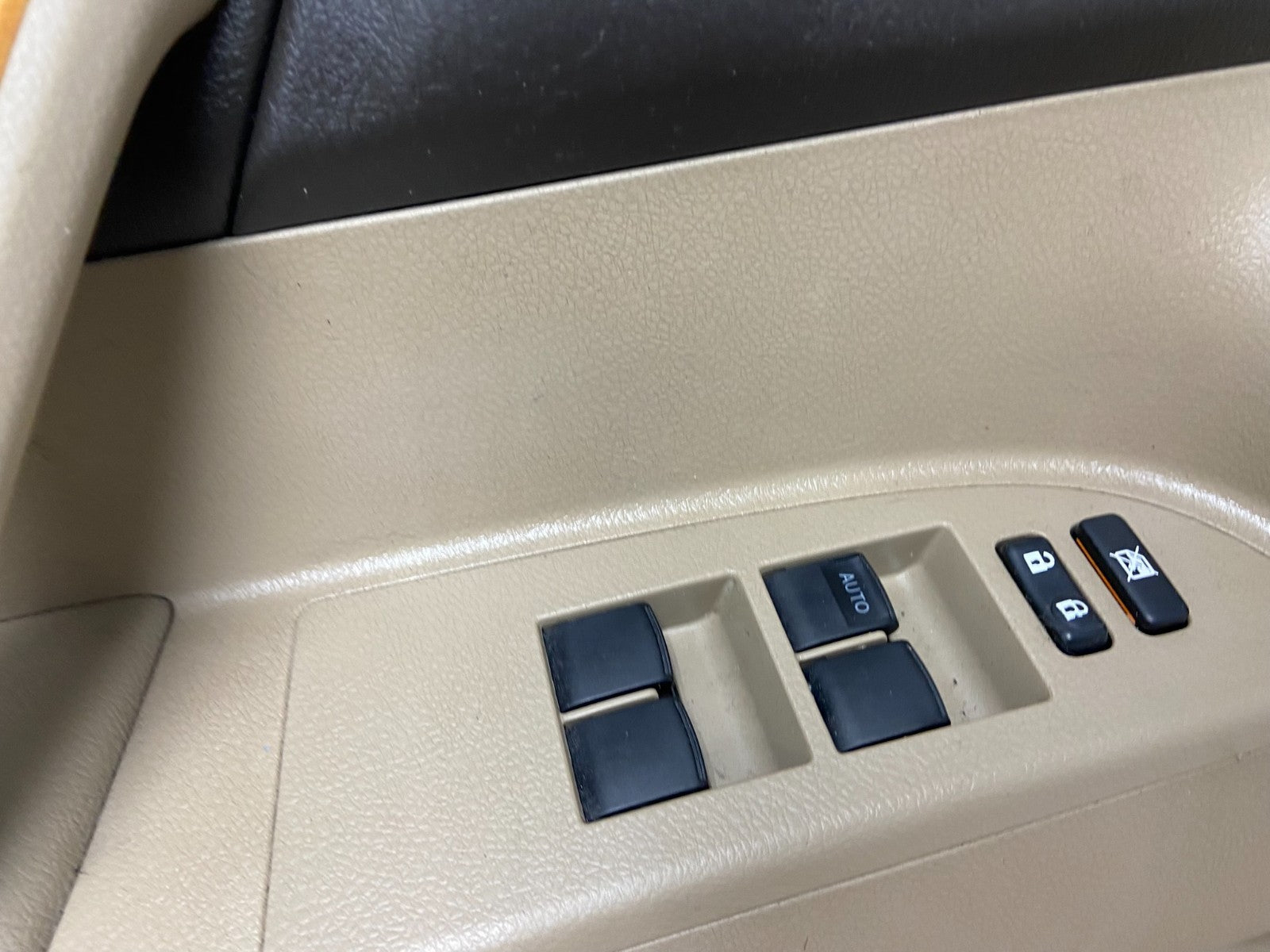 2008-2010 Toyota Highlander Front Left Driver LH Door Trim Cover Panel Y3203 DG3