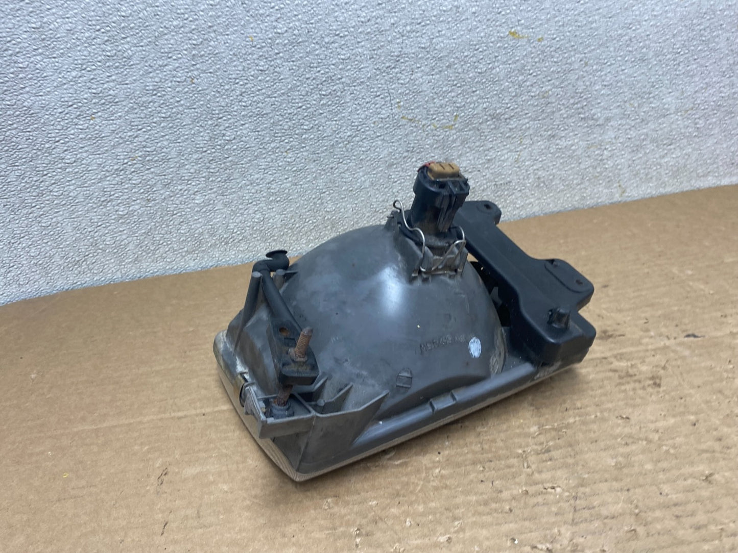 2000-2001 Nissan Xterra Left Driver Lh Side Halogen Headlight Z2748 DW4