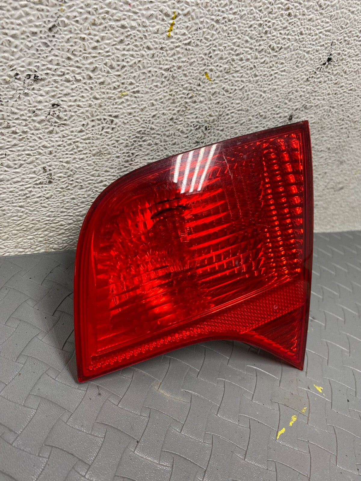 2004-2008 Audi A4 Sedan Right Passenger RH Side Inner Tail Light OEM A2759 DG12