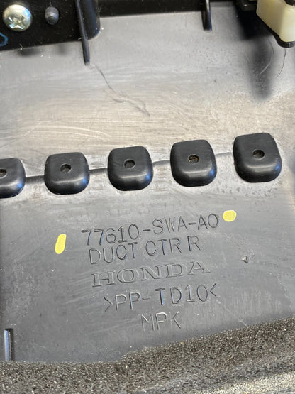2007 to 2011 Honda CRV CR-V Front Center Panel Clock Air Vent AI6506 DW4