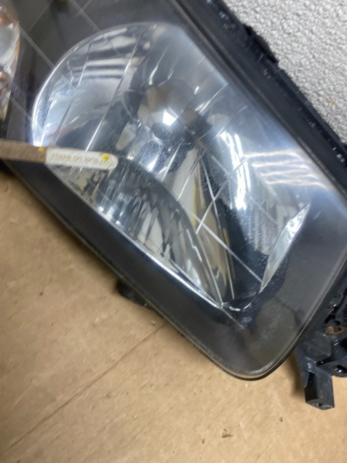 2003 2004 Subaru Forester Left+Right Headlights Halogen W8478 DW7