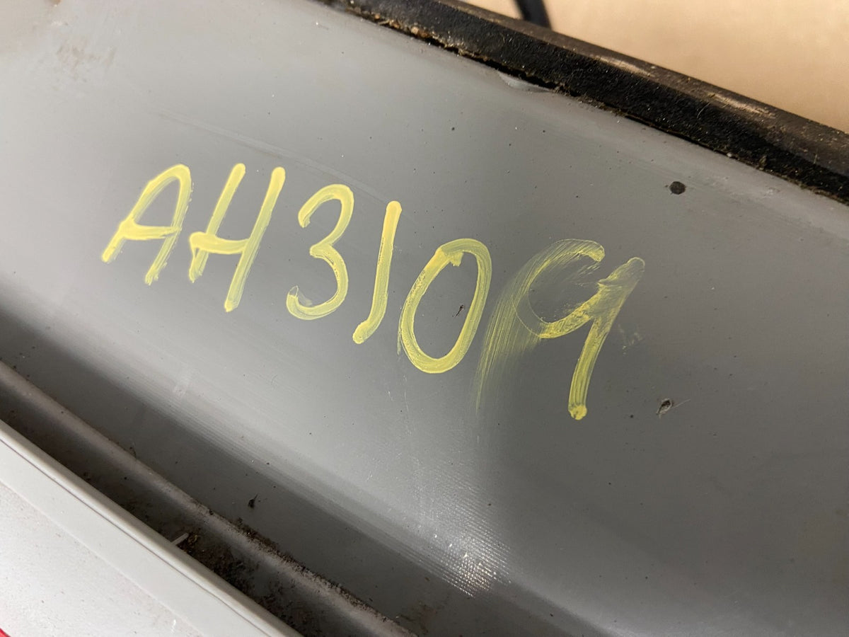 2005 to 2006 Toyota Camry Tail Light Right Passenger Side AH3109 DW6