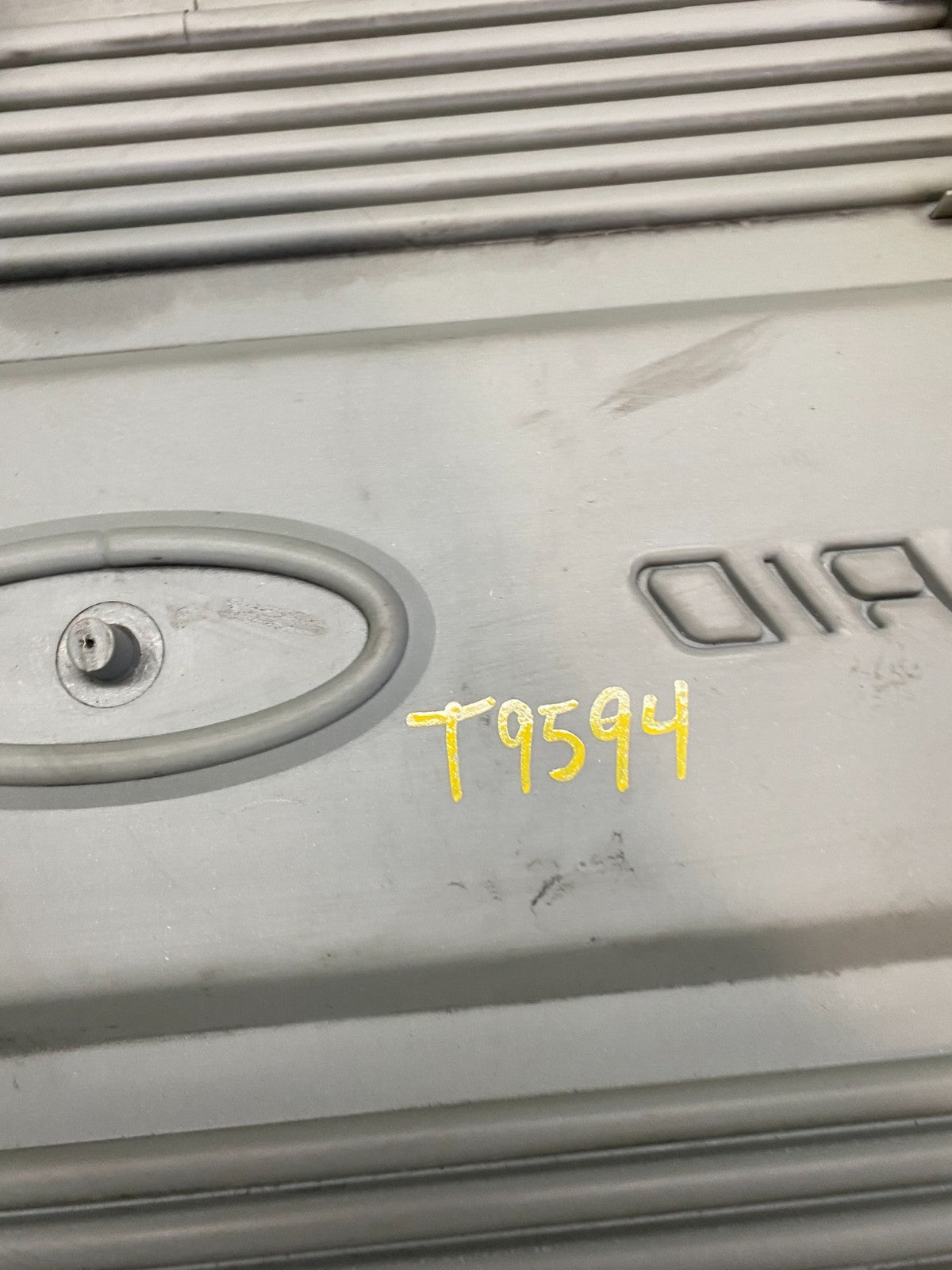 2006 to 2008 Ford Escape Hybrid Engine Motor Cover T9594 DG9