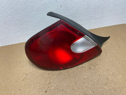 2000 2001 2002 Dodge Neon Left Driver LH Side Tail Light Oem AC1378 LK0