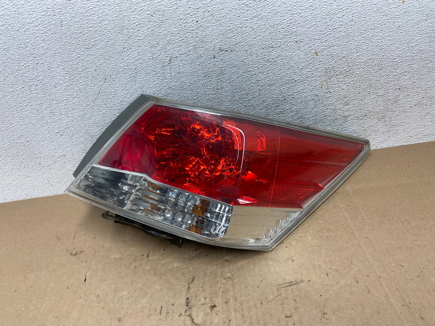 2008 to 2012 Honda Accord Sedan Tail light Right Passenger RH Side AE6098 LK0