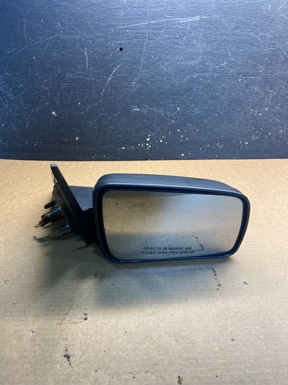 2005 to 2009 Ford Mustang Passenger Right Side View Mirror OEM Z9076 MS9