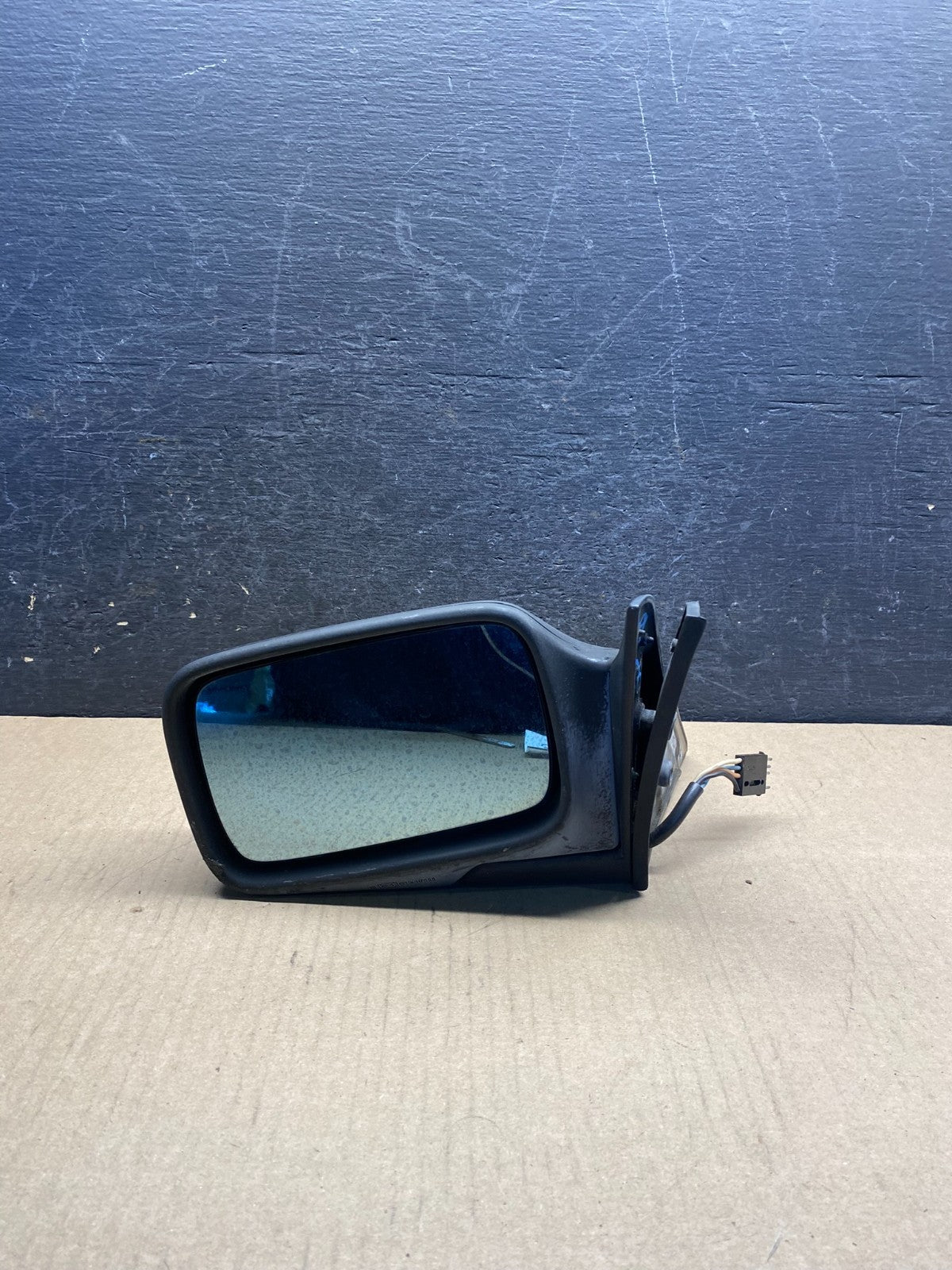 1984 - 1991 BMW 3-Series Left Driver LH Side Door View Mirror AH1664 DG8