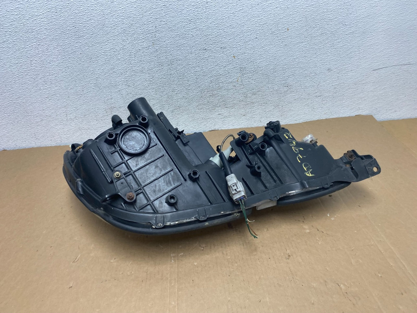 2001 to 2005 Lexus GS430 Gs300 Left Driver Lh Headlight Halogen AD7942 DW6