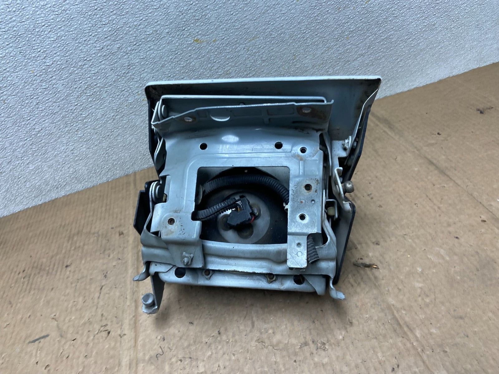 1990 1991 Mitsubishi Eclipse Right Passenger Side Headlight Oem AA66247