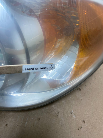 2002 to 2005 Kia Sedona Left Driver LH Side Headlight Oem AB6867 DW5