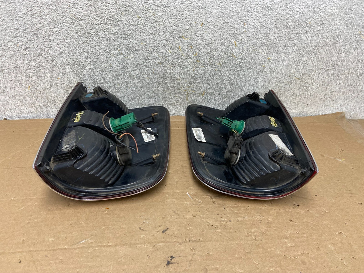 2004 to 2008 Ford F150 F-150 Left+Right Set Side Tail Lights AH8465 DG6