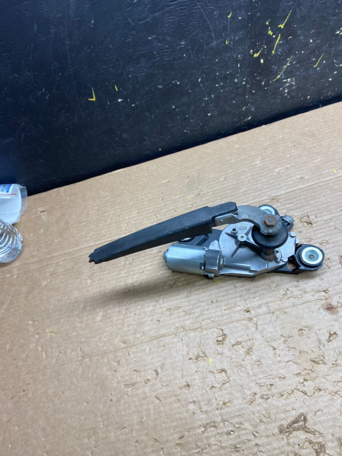2012 to 2014 Ford Focus Rear Windshield Wiper Motor OEM BV61-17K441-AA w3030 DG0