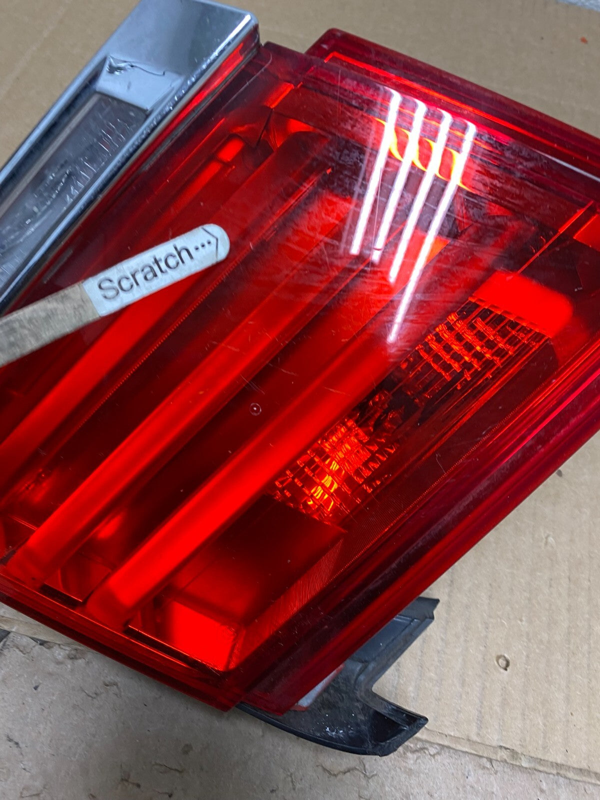 2009-2012 BMW 7-Series F01 F02 750i 750Li Left Driver Inner Tail Light O6686 DW3