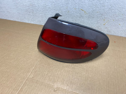 1998 to 1999 Ford Taurus Wagon Right Passenger RH Side Tail Light OEM O6707 DW1