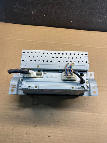 2003 to 2006 Toyota Tundra Sequoia AM/FM Radio CD Player ae8148 DG6