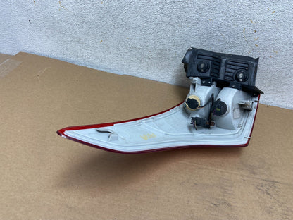 2013 to 2016 Ford Escape Right Passenger RH Side Tail Light AH4399 DW5