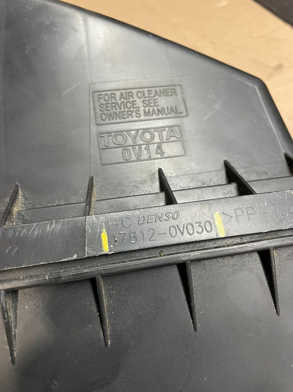 Lexus RX450h Air Cleaner Filter Box 17812-0v030 M8966 DG8