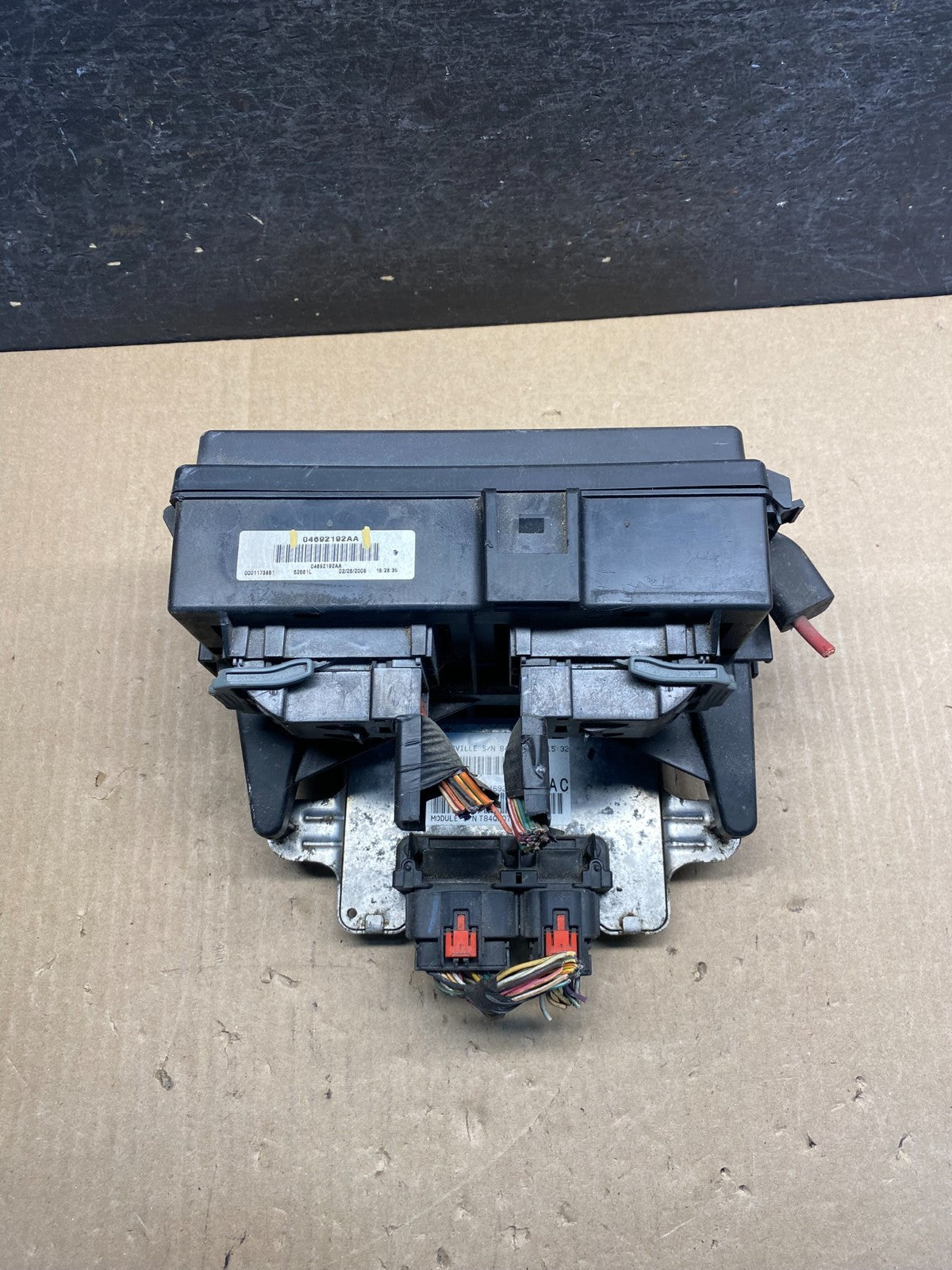 2008 Dodge Durango Multifunction Unit Module Fuse Box Body Control AG9412 DW0