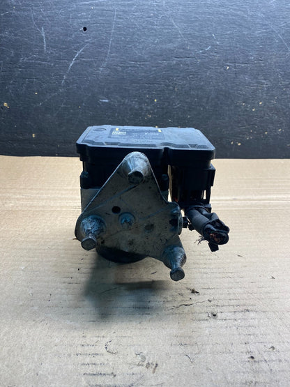 2012 to 2015 Mercedes W204 c250 ABS Anti Lock Brake Pump Module aa3251 DG1