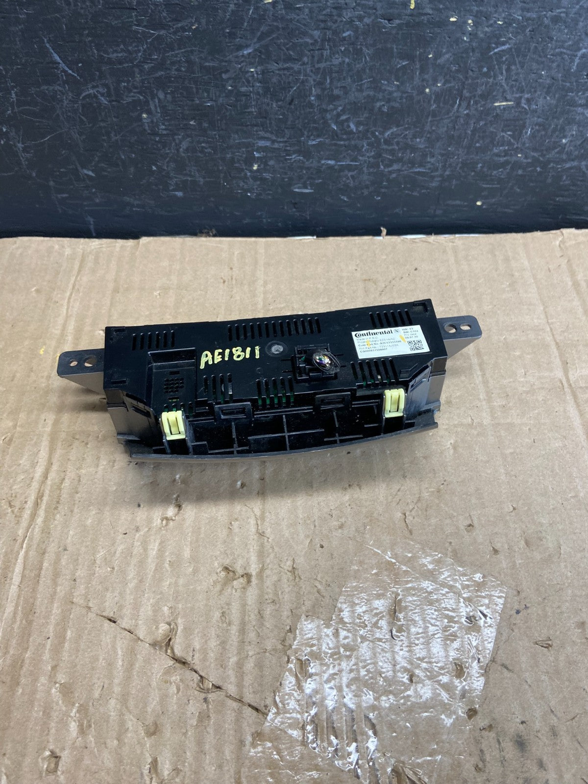 2010 - 2014 Subaru Outback Legacy A/C Heater Climate Control Unit AE1811 DG4