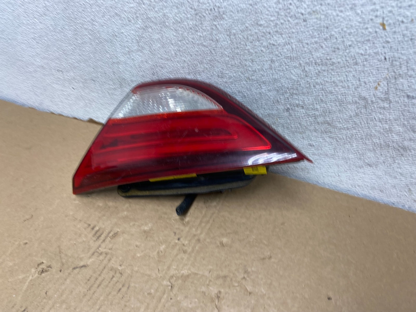 2015 to 2017 Chrysler 200 Sedan Right Passenger Inner Tail Light AF7410 DW1