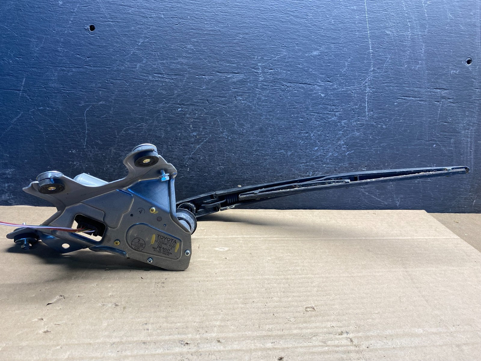 2014 to 2019 Toyota Highlander Rear Wiper Motor ae8202 DG5