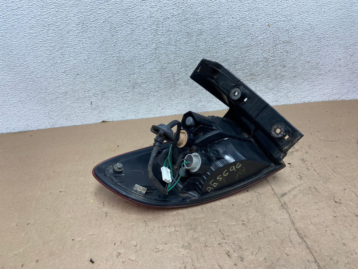 2006-2007 Subaru Tribeca B9 Right Passenger Rh Side Tail Light AG5696 LK5