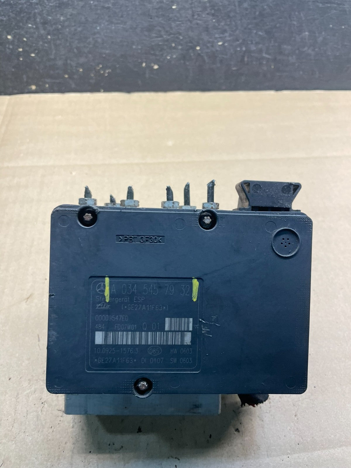 2005 to 2009 Mercedes W204 C230 C320 ABS Anti Lock Brake Pump Module W8479 DG4