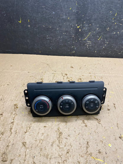 2009 - 2013 Mazda 6 A/C Manual Climate Control Panel U5787 DG0
