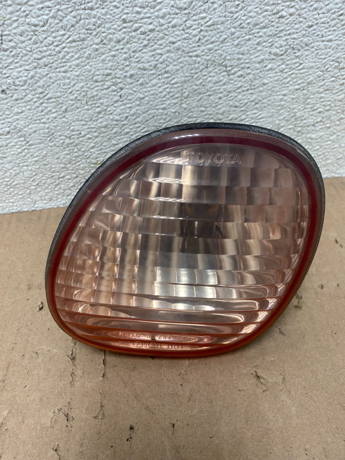 1998-1999 Lexus GS300 Left Driver LH SIde Inner Tail Light OEM E93010