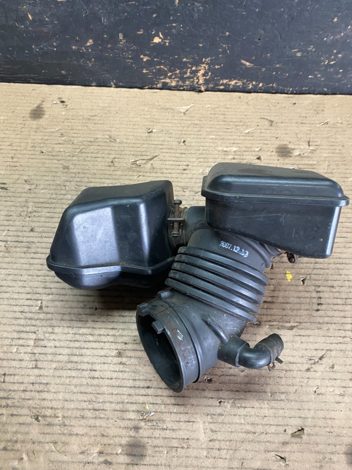 2007 - 2009 Hyundai Santa Fe 3.3L V6 Air Intake Resonator Duct Pipe OEM s3734 DG1