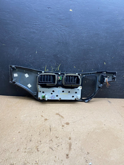 2005 to 2010 Honda Odyssey  Radio Climate Control Dash Trim Bezel Z4455 DG4