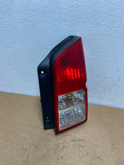 2005 to 2012 Nissan Pathfinder Right Passenger RH Side Tail Light AD1297 LK2